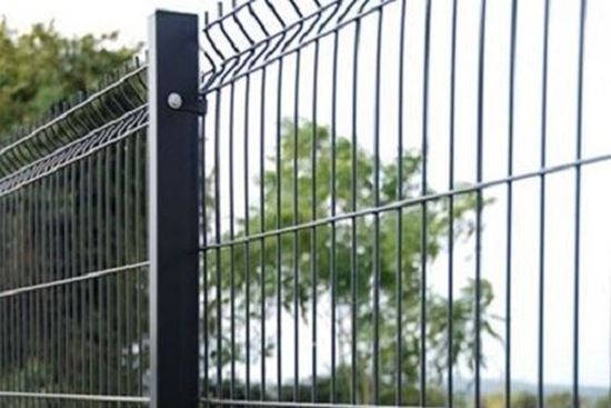 Panou gard verde 1.5x2.5 m / 1500x2500, fir de 3.5 mmpentru imprejmuiri industriale standard.